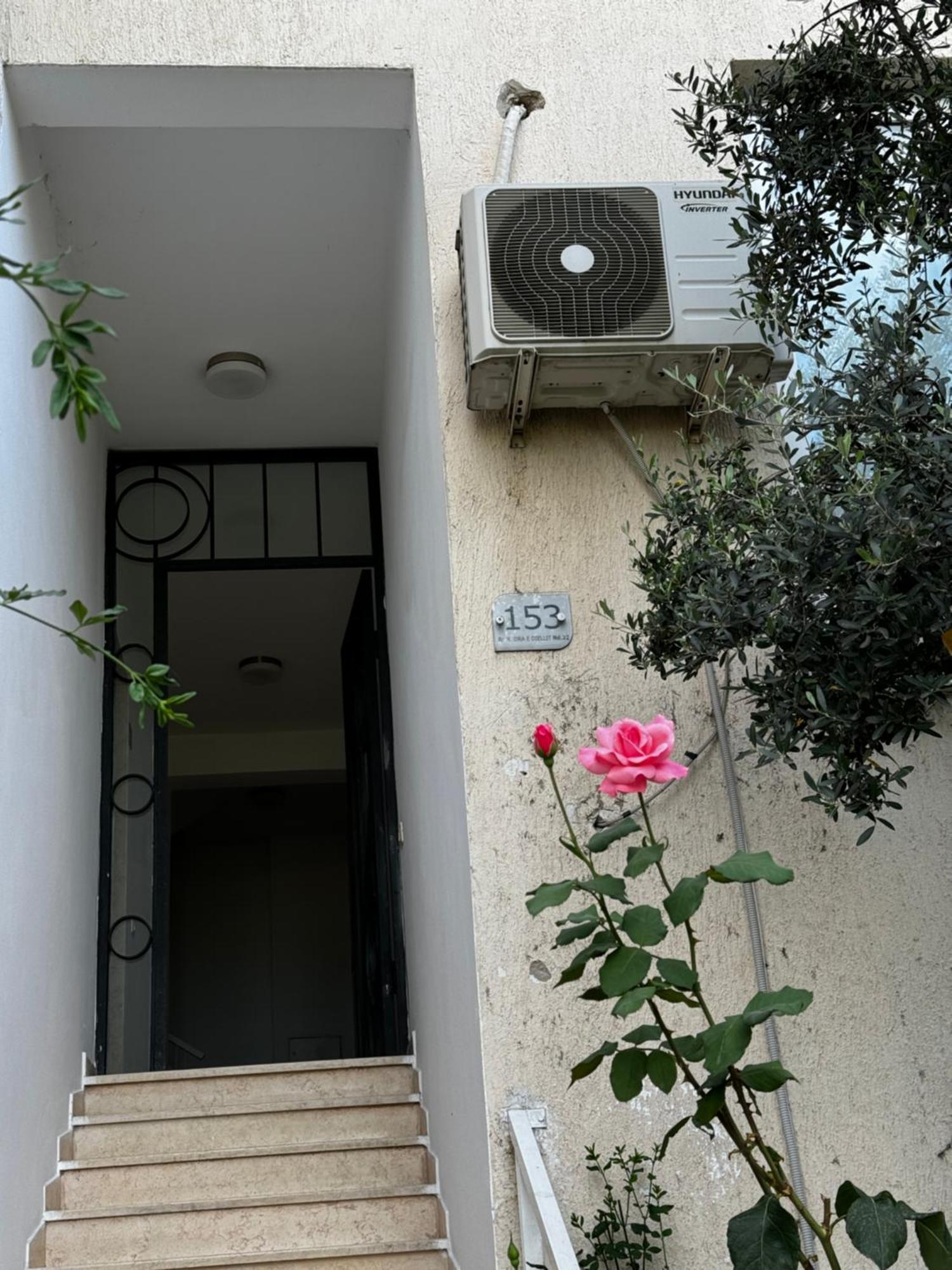 Exclusive Apartment Tirana Exterior photo